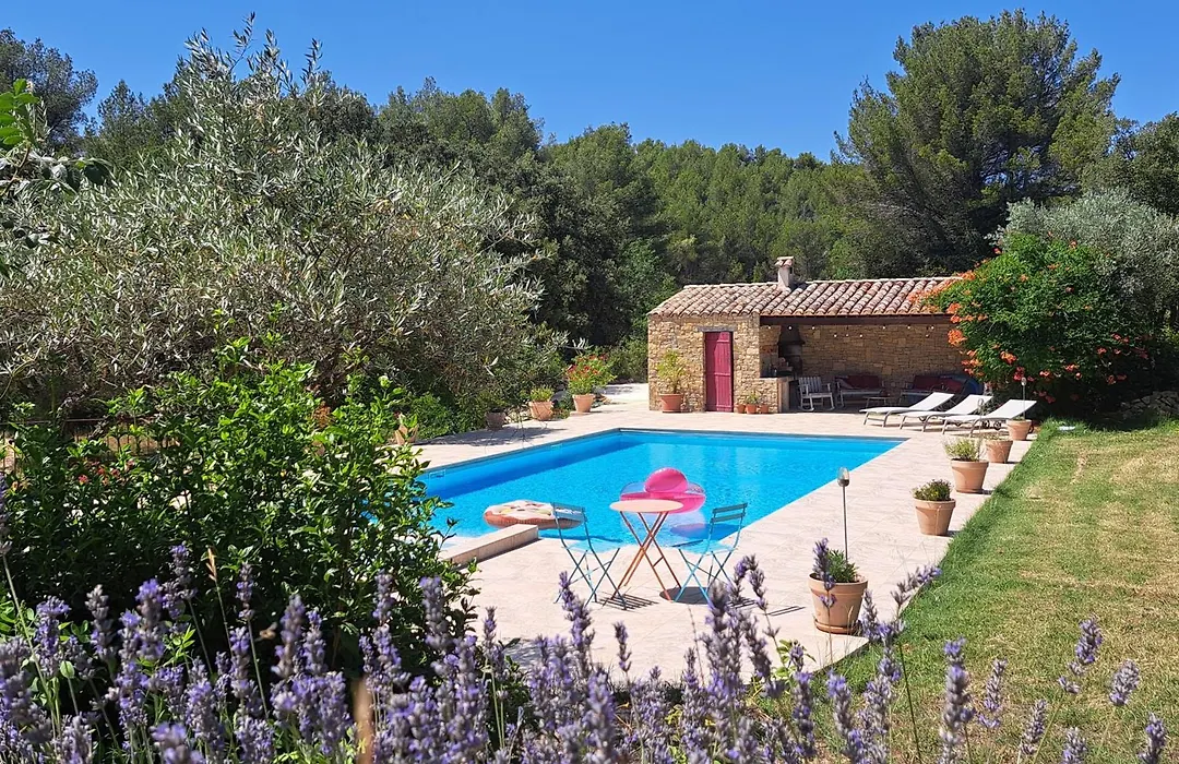 Gîtes Mas des rochers - Romance tropicale avec Spa-1